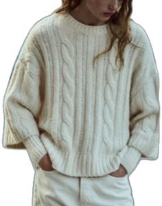 Cozy White Zara Sweater, White Cable Knit Top By Zara, Zara White Cable Knit Top, Cozy Sweater Outfits, Cozy Sweaters Outfits, Cute Oversized Sweaters, Oversized Striped Sweater, Pull Oversize, Knitted Cape