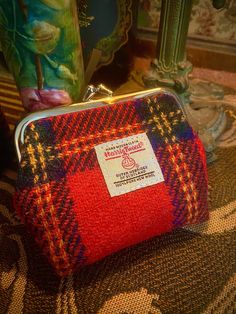 Harris Tweed “Kiss Clasp” Coin Purse Scottish Hebrides, Vintage Clothing Display, Carpet Bag Purse, Tweed Purse, The Isle Of Skye, Isle Of Skye, The Isle, Harris Tweed, Essential Bag