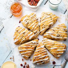 Easy to make plum scones recipe with fresh plums and cream. Delicious for an afternoon snack or luxury breakfast! Insta Pot Beef, Orange Scones Recipe, Pregnancy Recipes, Fruit Scones, Cranberry Orange Scones, Orange Scones, Scones Recipe Easy, Pumpkin Cranberry