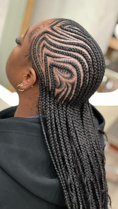 Alicia Keys Straight Back Cornrows, Trending Feed In Braids, Xs Straight Back Braids, Alicia Keys Braids 2023, Straight Back Freestyle Feed In Braids, Feed In Cornrow Hairstyles, Feed In Braids Freestyle, Small Feed In Braids With Design, Alicia Keys Cornrows Braids