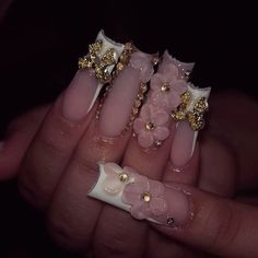 #cutecore #nailsofinstagram #ponknails Pink And Gold Nails Acrylic, Nail Inspo Birthday, Rilakkuma Nails, Gold Nails Acrylic, Pink And Gold Nails, Gold Acrylic Nails, Cute Simple Nails, Hello Kitty Nails, Baddie Tips