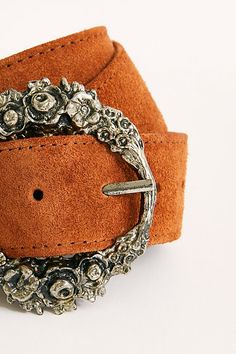 Tie it all together with this stunning suede belt featured in a classic style with a gorgeous floral etched buckle. * Round buckle * Adjustable fit | Sabine Suede Belt by FP Collection at Free People in Brown, Size: S/M Belt Buckles Womens, Medieval Cowboy, Western Belts For Women, Belts Aesthetic, Medallion Belt, Antique Belt Buckle, Chocolate Gold, Metal Smithing, Sunglass Chain