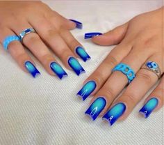 Aquarius Nails Designs, Trendy Blue Nails, Airbrush Nails, Blue Acrylic Nails, Smink Inspiration, Dope Nail Designs, Blue Nail Designs, Blue Nail