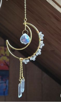 Tillandsia Ideas, Diy Suncatchers, Everyday Jewellery, Bead Crafts Diy, Designs For Dresses, Dreamcatchers, Purse Charms, Wire Art