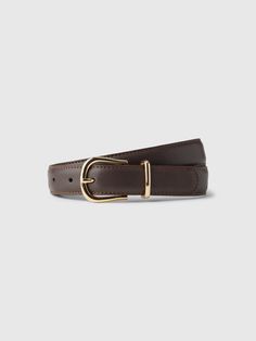 Smooth vegan leather belt.  Gold round buckle at front.  Width: 1" For more fit and sizing info, check out our Size Guide. Brown Belts Women, Simple Belts, Brown Belt Outfit, Belts Brown, Simple Belt, France Outfits, Girls Belts, Wishlist 2024, Belt Gold