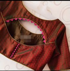 Slides Outfit, Boat Neck Blouse Design, Sari Design, Latest Blouse Designs Pattern, Blouse Back Neck Designs