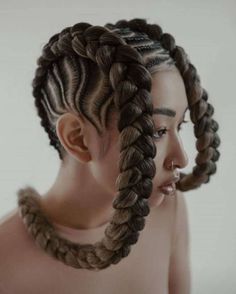 Editorial Hairstyles, Carnival Hairstyles, 얼굴 드로잉, Hairstyle Trends, Short Haircuts, Photo Reference, Anthropology