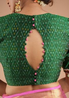 Armlet Designs, Ikkat Pattern, Moti Necklace, Green Blouse Designs, Raw Silk Blouse