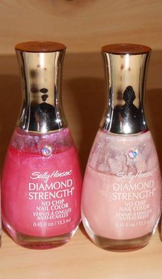 Sally Hansen Diamond Strength No Chip Nail Polish in "Must-Have Iris" and "Champagne Toast" ~ My favourite polishes. I wear only Sally Hansen, and these two shades are all I need! Sally Hansen Diamond Strength, No Chip Nails, Really Cute Nails, Champagne Toast, Sally Hansen, Just Girly Things, Stylish Nails, Maquillaje De Ojos, Beautiful Nails