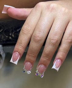 Cute Short Acrylic Nails With Rhinestones, White French Tops With Gems, Short French Tip Acrylic Nails Rhinestones, Short Square Acrylic Nails French Tips With Diamonds, French Tip W Diamonds, Short Nails Acrylic Rhinestones, Clean And Classy Nails, Bday Short Nails, Blinged Out White French Tip Nails