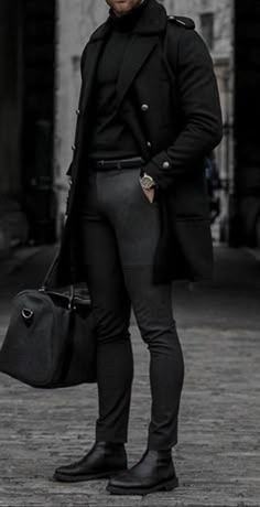 Man In Black, Fashion Suits For Men, Winter Outfits Men, Mens Fashion Classy, Stylish Mens Outfits