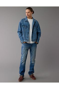 AirFlex+/Authentic denim look with lightweight flexibility and comfort you have to feel to believe./High stretch level that keeps its shape/Medium wash/Slight distressing Best Bootcut Jeans, Men Boot, White Jeans Men, Athletic Fit Jeans, Dream Jeans, Bootcut Jean, Jean Trends, Curvy Jeans, Loose Jeans