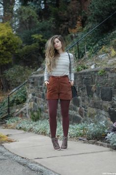 Corduroy Shorts Outfit Fall, Cord Shorts Outfit, Corduroy Shorts Outfit, Celana Corduroy, Shorts And Tights Outfit, Shorts And Tights, Cord Shorts, Tights Boots, Fall College Outfits