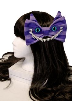 Bella Bows: Alice in Wonderland Cheshire Cat Bow Cheshire Cat Hair, Alice And Wonderland, Alice In Wonderland Cheshire Cat, Wonderland Cheshire Cat, Chopstick Hair, Cat Nose, Crazy Hats, Alice In Wonderland Theme, Striped Cat