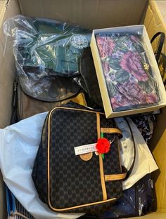 Inmate Clothes, Fedex Delivery Package, Flower Bouquet Snapchat Story, Doctor Pictures, Diy Fashion Photography, Shopping Pictures, Iphone Screen Repair, Itunes Card, Iphone Storage