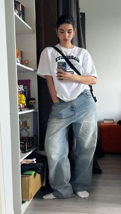 Casual Streetwear Aesthetic, Streetwear Fashion Oversized, Outfits Ideas Oversize, School Outfits Oversize, Oversized Fashion Aesthetic, 2923 Fashion Trends, Baggy Streetwear Aesthetic, Streetwear Mode Girl, Streetwear Baggy Outfits