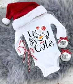 Cute Babys, Christmas Onsies, Christmas Baby Clothes, Christmas Onesies, My First Christmas Outfit, Onesie Ideas, Christmas Bodysuit, Babys First Christmas