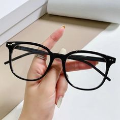 SPECIFICATIONSBrand Name: NoEnName_NullPattern Type: SolidItem Type: Eyewear AccessoriesEyewear Accessories: FRAMESFrame Material: plasticPlace Of Origin: China (mainland)Hign-concerned Chemical: NoneOrigin: Mainland ChinaGender: WOMENCertification: noneChoice: yessemi_Choice: yes