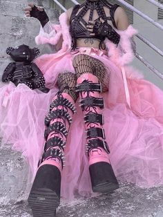 Layered Tutu Skirt, Cute Goth Outfits, Japanese Trends, Gothic Party, Mini Dark, Fashion Goth, Irregular Skirt, Cute Goth, Pastel Goth Fashion