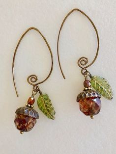 Diy Bead Earrings, 2022 Earrings, Acorn Earrings, Fairy Style, Earrings Making, Earring Ideas, Dope Jewelry, Oak Leaves, Earring Tutorial