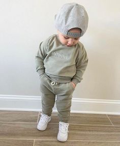 Toddler Boy Spring Outfits, Baby Boy Style Outfits, Embroidered Sweatshirt Outfit, Cool Baby Boy Outfits, Toddler Style Boy, Kids Style Boys, Baby Boy Outfits Stylish, Cute Toddler Boy Outfits, Infant Boy Fashion