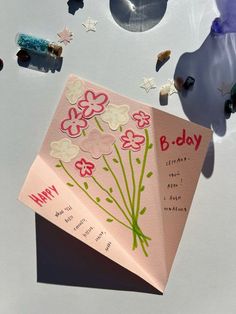 Easy Gift For Friend, Birthday Card Ideas Teacher, Unique Card Ideas Diy, Diy Birthday Card Aesthetic, Crafty Gifts For Friends, Birthday Card Aesthetic Ideas, Cute Diy Gifts For Friends, Cute Craft Gifts, Birthday Letter Ideas