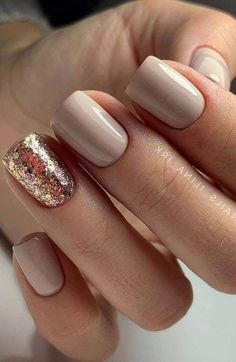 Vintage Wedding Nails, French Manicure Gel, Glitter Nail Designs, Gel French Manicure, Glitter Nails Acrylic, Vintage Nails, Cute Spring Nails, Nail Designs Glitter