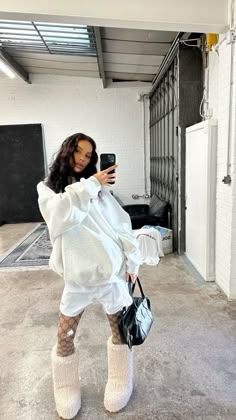 Hiphop Girl, All White Outfit, Mood Board Fashion, Fall Fits, Cool Fits, New Energy, 가을 패션, Mode Inspiration, Fashion Killa