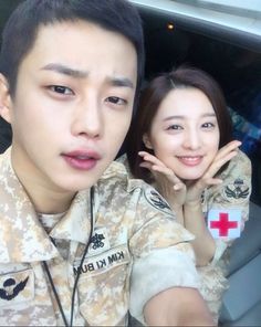 Kim Min Suk Shares Cute Selfie With “Descendants of the Sun” Co-Star Kim Ji Won Sun Song, Kim Ji Won, Japanese Drama