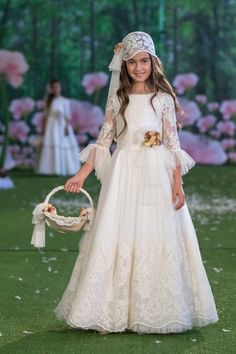 Anuska Kids Flower Girl Dresses, Bridal Makeup Images, Baptism Dress, Girls Formal Dresses