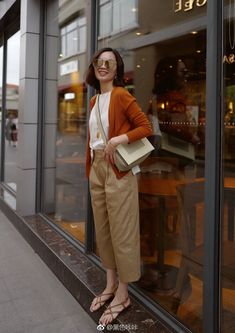 Outfit Capsule, Comfy Travel Outfit, Casual Chic Outfits, Smart Casual Women, Casual Work Outfits Women, Comfy Travel, Outfits For Girls, Oversized Clothes