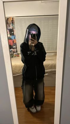 Black Puffer Outfit, Puffer Outfit, Baggy Outfit Ideas, Puffer Jacket Outfit, Outfit Inspo Casual, Fits Clothes, Black Puffer Jacket, Minimal Outfit, Vibe Clothes