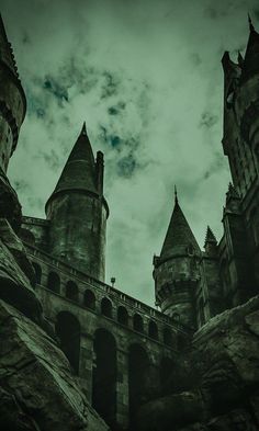 Harry Potter Aesthetic Slytherin, Background Slytherin, Slytherin Common Room, Hogwarts Slytherin, Harry Potter Phone, Half Blood Prince, Dark Green Wallpaper