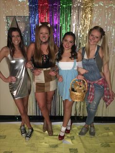 Dorothy And Lion Costume, Wizard Of Ox Group Costume, Wizard Of Oz Outfit Ideas, Wizard Of Oz Costume Ideas For Women, Scare Crow Costume Women, Dorothy Good Witch Bad Witch Costume, Tin Man Costume