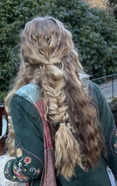 Hippie Hair, Hair Stylies, Hair Reference, Dream Hair, Aesthetic Hair, Medium Hair, Pretty Hairstyles, Hair Looks, Hair Goals