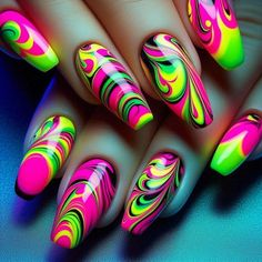 Watermarble Nails, Rainbow Nail Art Designs, Daisy Acrylic Nails, Daisy Nail Art, Water Marble Nail Art, Water Marble, Amazing Nails