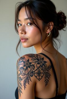 Stunning Shoulder Tattoos For Inspiration Flowers Shoulder Tattoos For Women, Arm To Shoulder Tattoo, Shoulder Blade Flower Tattoo, Cool Shoulder Tattoos For Women, Shoulder Tattoos For Women Black, Plant Shoulder Tattoo, Neck Shoulder Tattoo, Top Of Shoulder Tattoos For Women, Clavical Tattoos Women