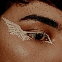 cabin seventeen; children of nike aesthetic Stickers On Face, Extreme Make-up, Eyeliner Inspo, Κούρεμα Bob, Drag Make-up, Graphic Makeup, Fishtail Braid, Makijaż Smokey Eye, Dope Makeup