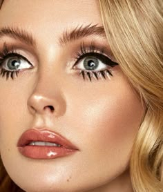 #beautylooks #beautytips #flawless #tutorials #beautiful #everyday 1960s Glam, 60's Makeup, 70s Hair And Makeup, Makeup Moodboard, Hair Piercing, Desert Project, 1970s Makeup, Mod Makeup, Nikki Makeup