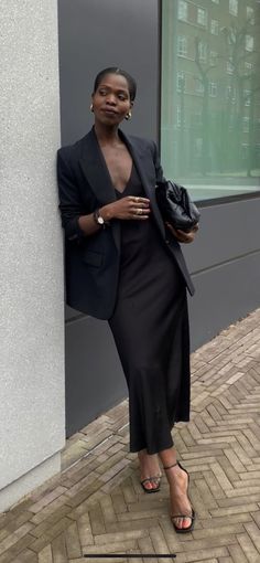 Corporate Attire Women, Classy Business Outfits, Bar Outfits, Business Professional Outfits, Business Attire Women, Mode Zara, Corporate Attire, Stylish Work Attire, Corporate Outfits