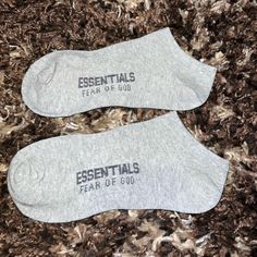 Grey Essentials Fear Of God Socks Never Worn Breathable Casual Winter Socks, Breathable Casual Socks For Spring, Casual Gray Breathable Socks, Comfortable Casual Socks, Comfortable Cotton Casual Socks, Casual Cotton Letter Print Socks, Gray Casual Socks For Spring, Trendy Gray Cotton Socks, Casual Gray Socks For Spring