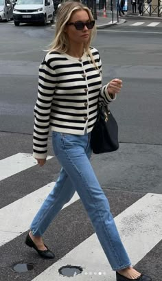 Top Secrets French Women Use To Look Chic & Stylish Every Day - my fashion life Parisian Cardigan Outfit, Timeless Fashion Women, Lady Jacket Outfit, French Spring Style, Stripe Cardigan Outfit, Thrift List, Claire Rose, 2023 Aesthetic, Curated Closet