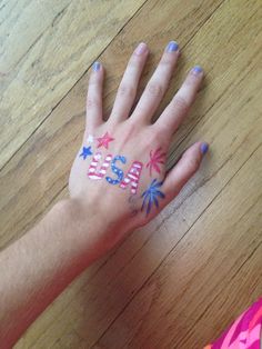 Fourth of July face paint ideas Simple Face Painting, Easy Summer Nails, Diy Face Paint, Mime Face Paint, 4th Of July Makeup