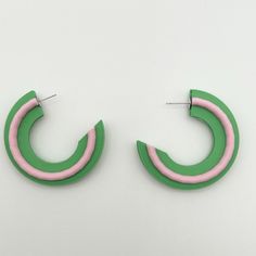 The Earrings Are 3d Printed With 100% Biodegradable Pla Filament. They Are Lightweight And Comfortable To Wear. This Earring (Without The Findings) Measures Approximately: 2.5 In X 1.5 In The Post Is Hypoallergenic. All Pieces Come Packaged In A Gift Box. Due To Being 3d Printed, There May Be Some Surface Imperfections From The Printing Process. Please Note That Colors May Appear Differently On Your Computer Screen. Earrings Are Lightweight And Durable. The Pieces Can Be Cleaned Gently With Mild Aka Jewelry, Polymer Crafts, Jewelry Cleaner, Computer Screen, Mild Soap, 3d Printed, Printing Process, Pink And Green, Biodegradable Products