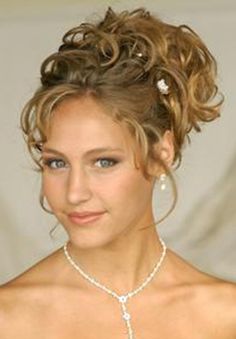 Wedding Hairstyles For Medium Hair, Easy Updo, Wedding Hairstyles Medium Length, Updo Wedding, Curly Updo, Best Wedding Hairstyles, Updos For Medium Length Hair, Trendy Wedding Hairstyles