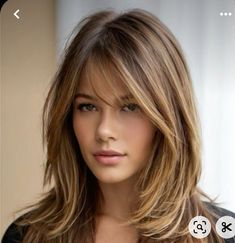 Hairstyle For Over 50 Medium Length, Medium Shag Round Face, Collar Bone Length Hair With Layers Wavy, Rambut Brunette, Layered Haircuts For Medium Hair, Shoulder Length Hair Cuts