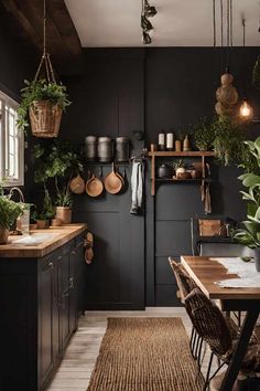 40+ Aesthetic Moody Farmhouse Kitchen Ideas You Will Both Love Black Apartment Aesthetic, Moody Farmhouse, Moody Interior Design, 40 Aesthetic, Moody Kitchen, Kitchen Styles, Farmhouse Kitchen Ideas, Earthy Home, Organic Kitchen