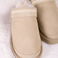 Introducing Hallie, your new favourite slipper crafted from 100% natural authentic sheepskin. This versatile slipper offers multiple ways to wear with its two detachable straps: a fluffy sheepskin statement band and an intricate tonal embroidered strap for a trendy look. Whether worn behind the ankle, for extra security, or over the front of the mule-style slipper, Hallie effortlessly blends comfort with style. The sheepskin lined interior ensures superior cosiness and comfort, making it ideal f Stocking Fillers For Her, Forever Jewelry, Jewelry Ring Box, Mens Jewelry Bracelet, Gifts For Mum, Womens Jewelry Rings, Badger, Inspirational Gifts, Men Necklace