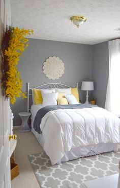 Gray Decor, Yellow Room, Grey Room, Gray Walls, Yellow Bedroom, Bedrooms Ideas, Gray Bedroom, Spare Bedroom, Yellow Accents