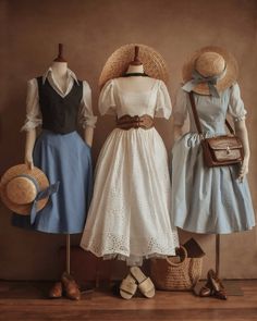 Witchy Wardrobe, Witchy Academia, Outfit Layouts, 90s Inspired Outfits, Weather Outfits, Cottagecore Vintage, Old Fashion Dresses, Grunge Vibes, Outfit Layout